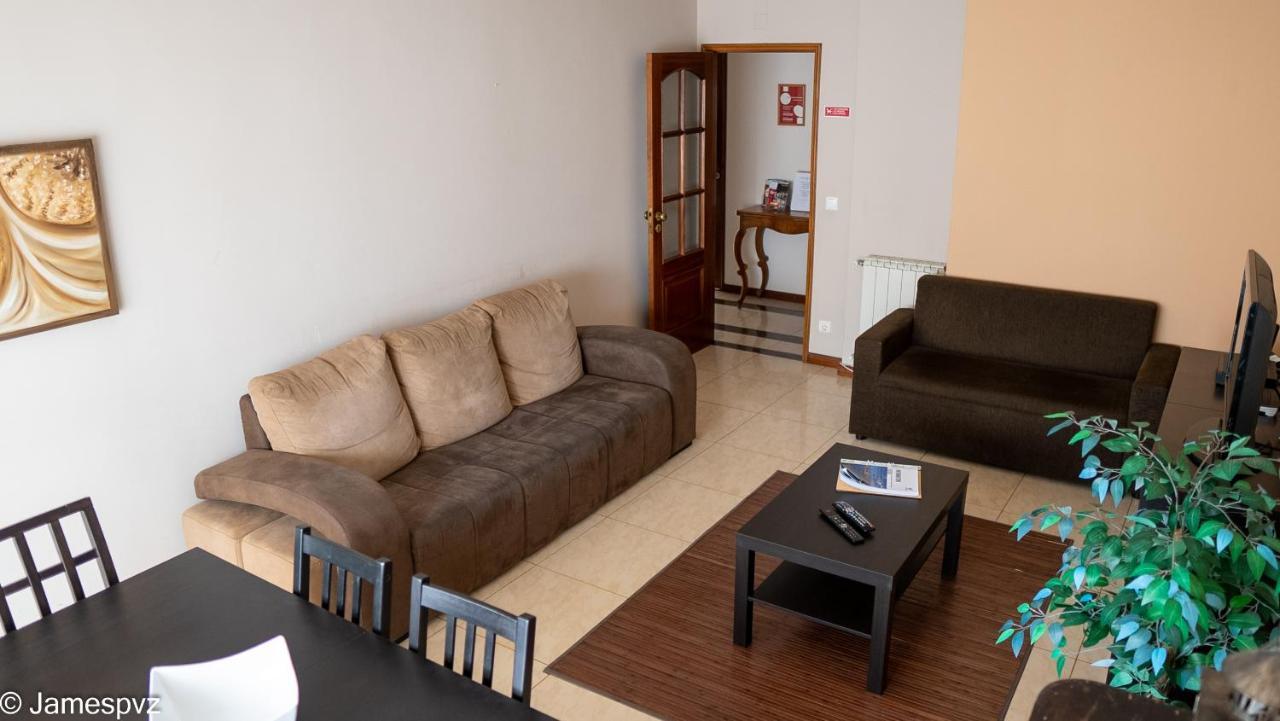อปาตาเมนโต ซานโตส กราซา Apartment โปโว เดอ วาร์ซิม ภายนอก รูปภาพ
